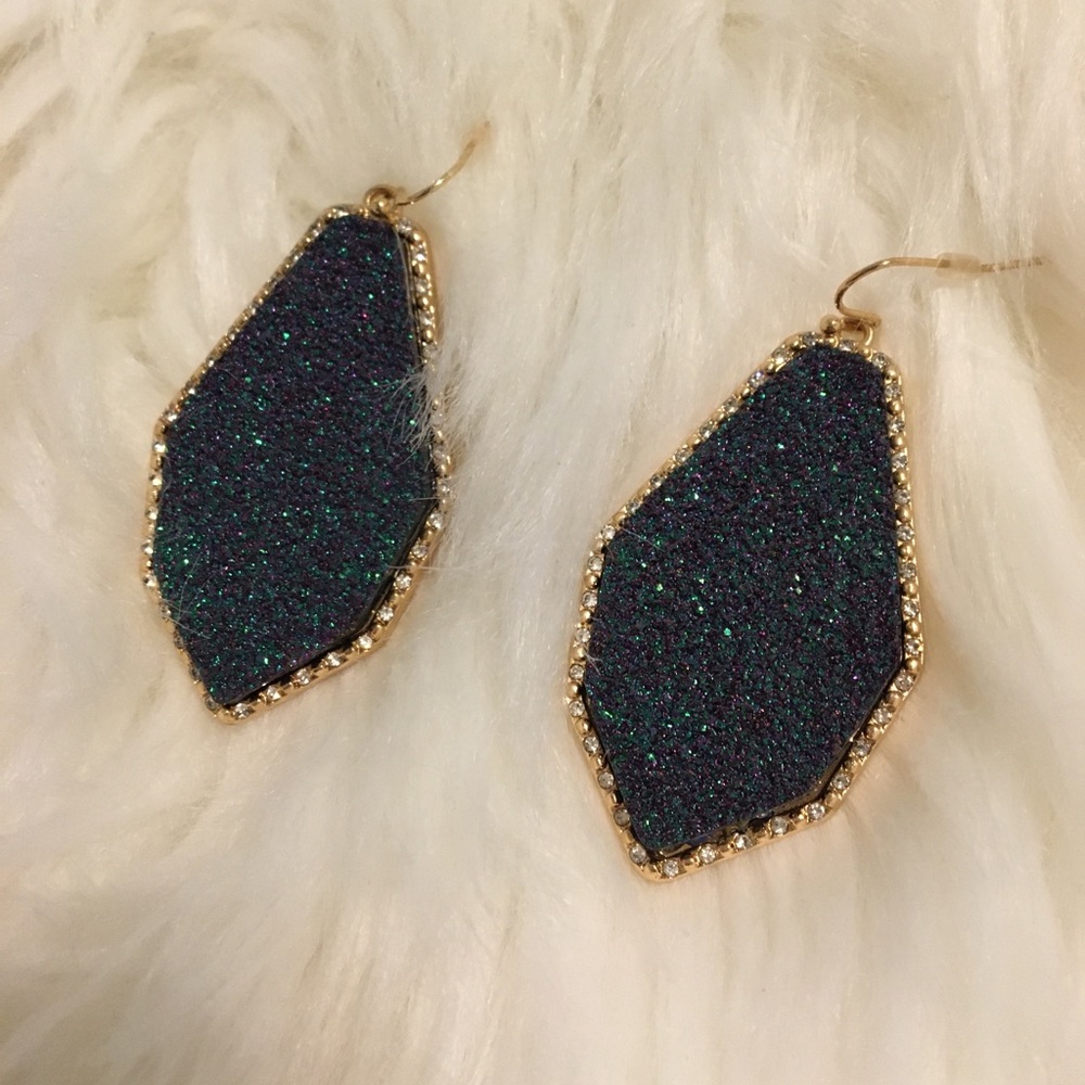 • Glittery Earrings •